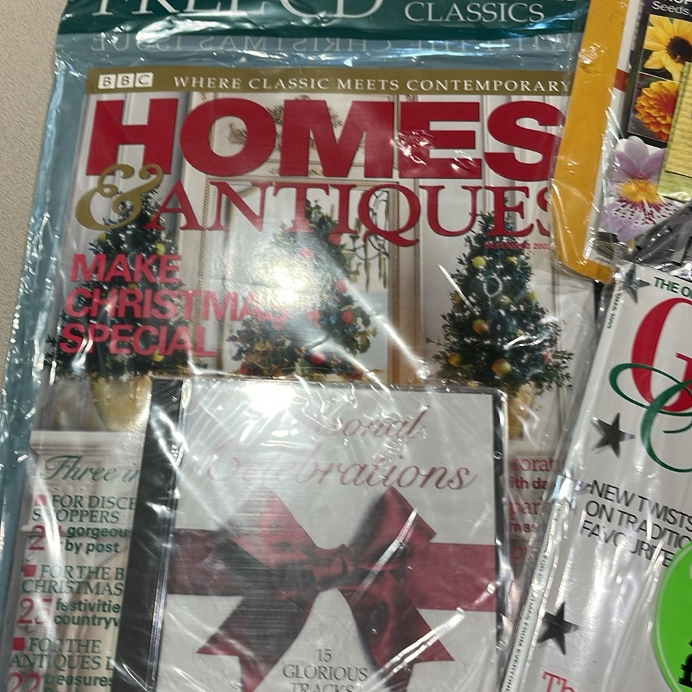 Lot of unopened magazines from 2003 and 2004 - Picture 6 of 7